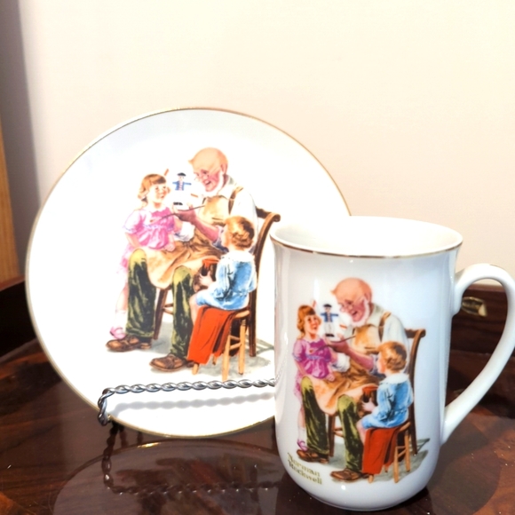 Norman Rockwell The Toymaker Vtg. 1982 Museum Mug Tea Cup/Saucer Set Christmas - Picture 2 of 10